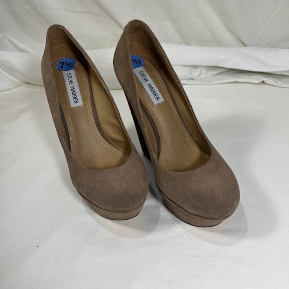 Steve Madden Beige High Heel Wedges - Size 7.5 - Picture 3 of 7